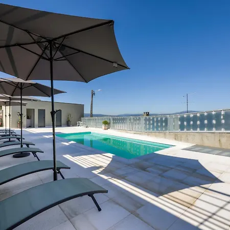 Casas Do Picoto * Chaves